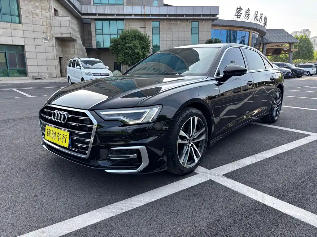Audi A6L 2023 — фото 1