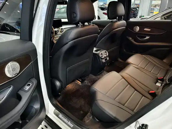 Mercedes-Benz GLC 2021