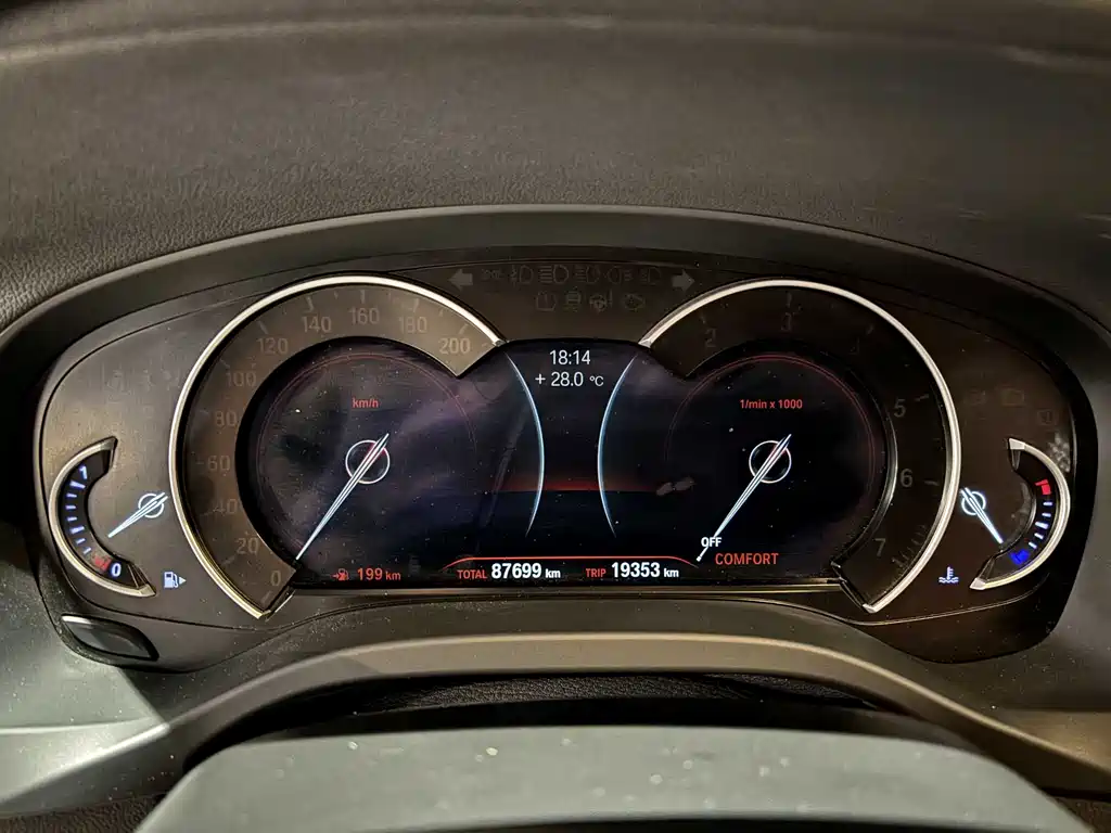 BMW X3 2018 — фото 14
