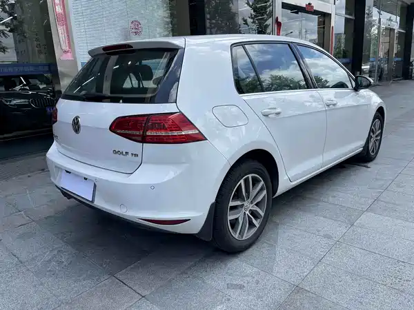 Volkswagen Golf 2016