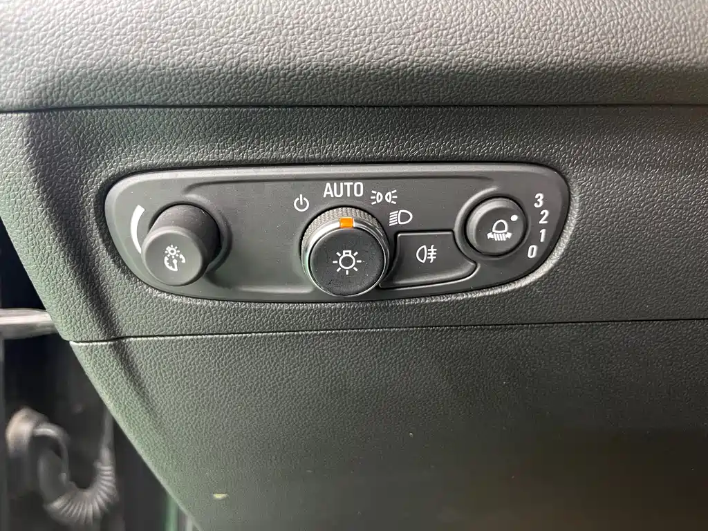 Buick Envision S 2023 — фото 18