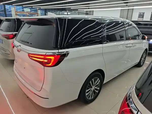 Buick GL8 2023