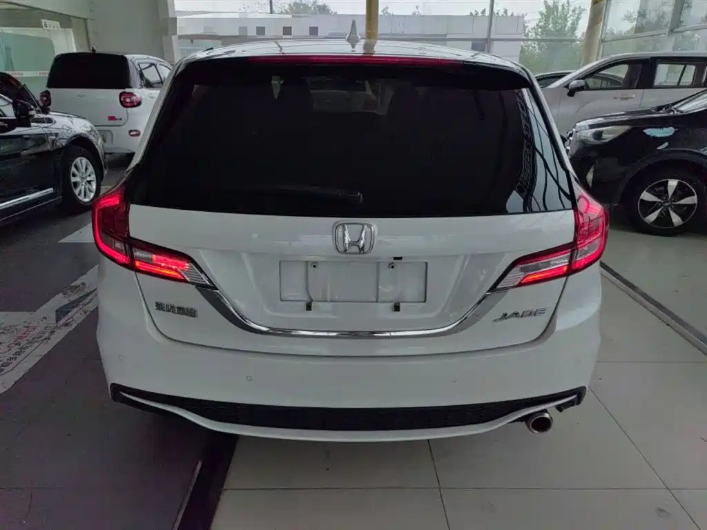Honda Jade 2017 — фото 6