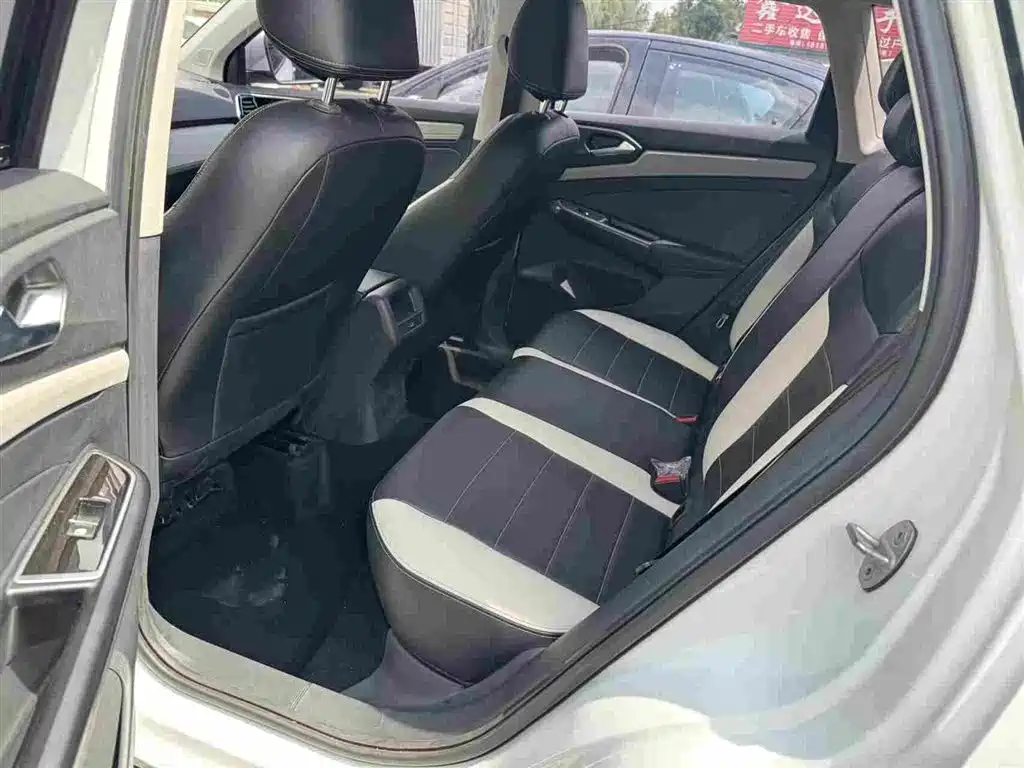 Jetta VS5 2023