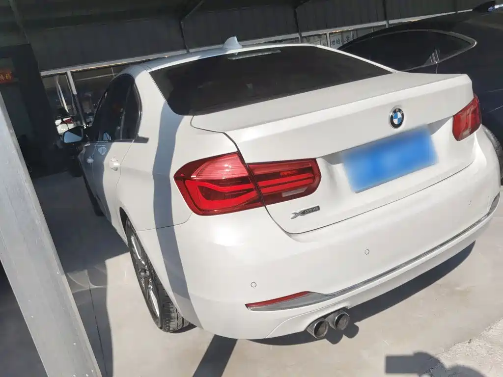 BMW 3 Series 2016 — фото 23
