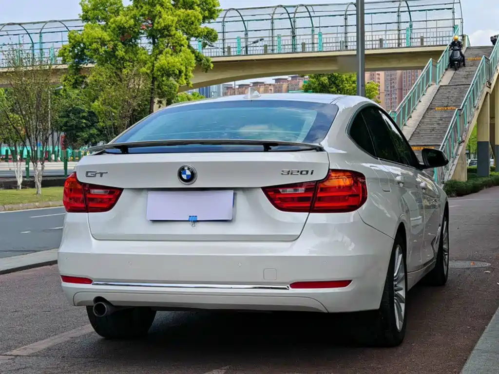 BMW 3 Series GT 2016 — фото 25