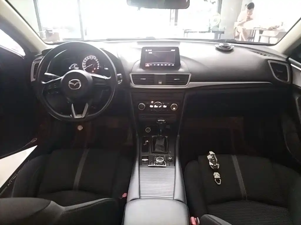 Mazda 3 Angkesela 2019 — фото 10