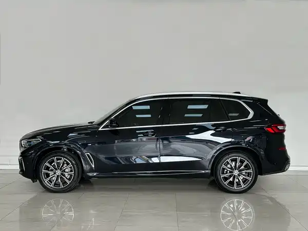 BMW X5 2022