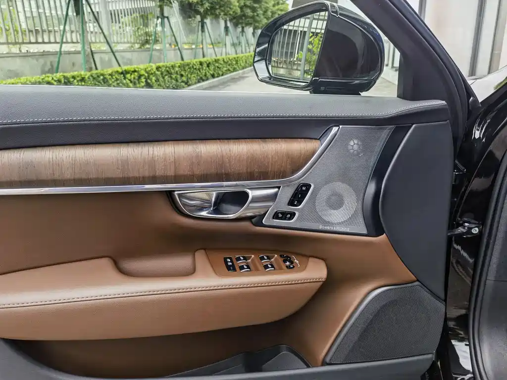 Volvo S90 PHEV 2024 — фото 6