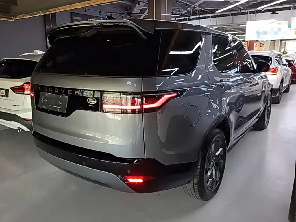 Land Rover Discovery 2022