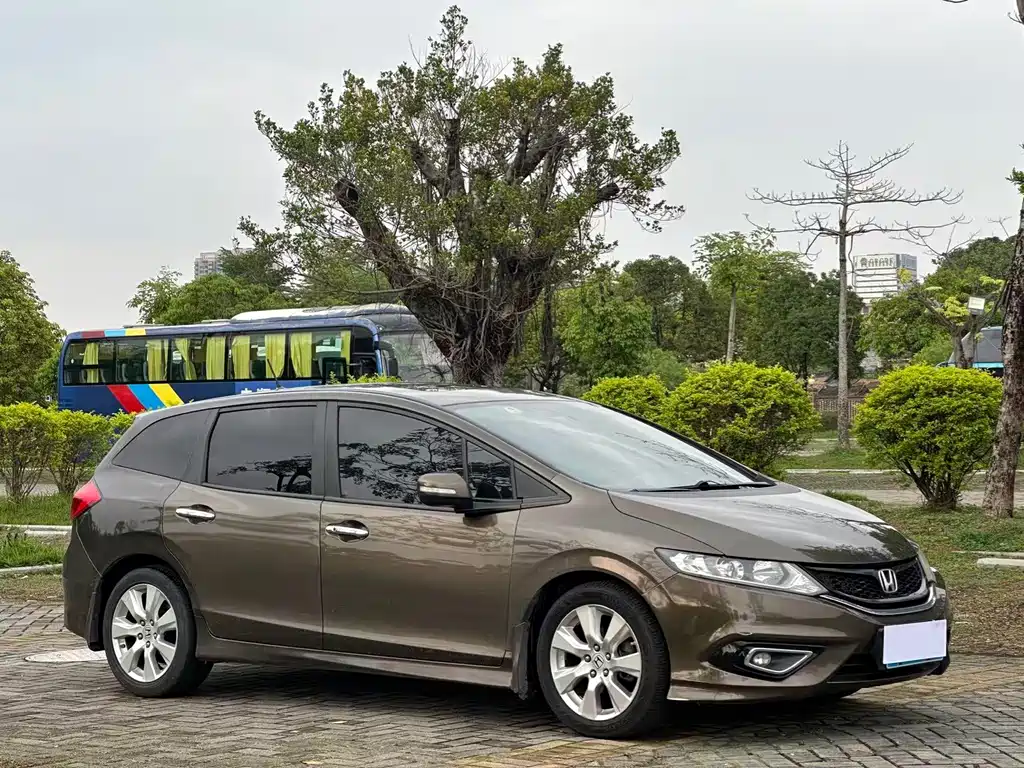 Honda Jade 2015 — фото 3