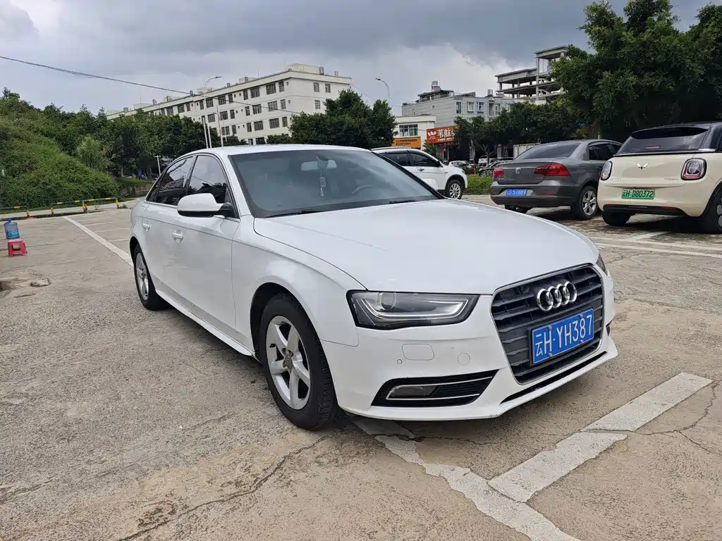 Audi A4L 2014