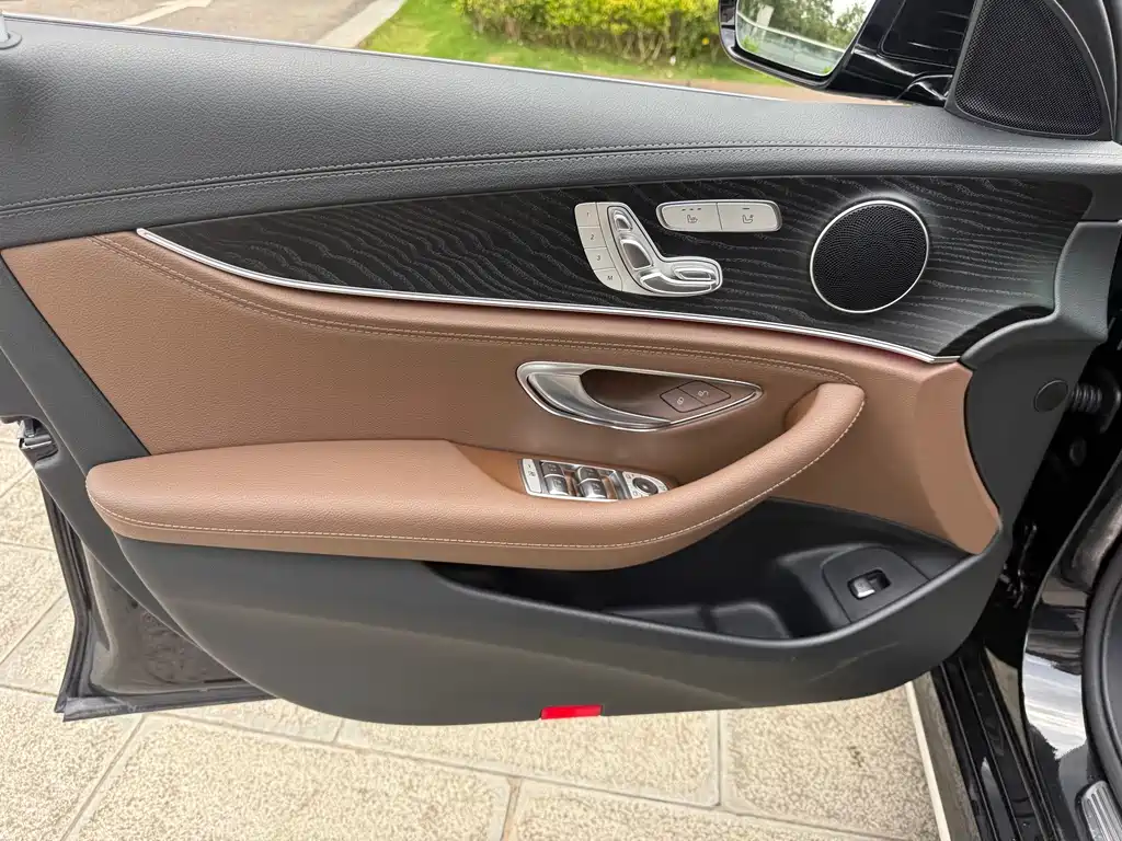 Mercedes-Benz E-Class 2018 — фото 17