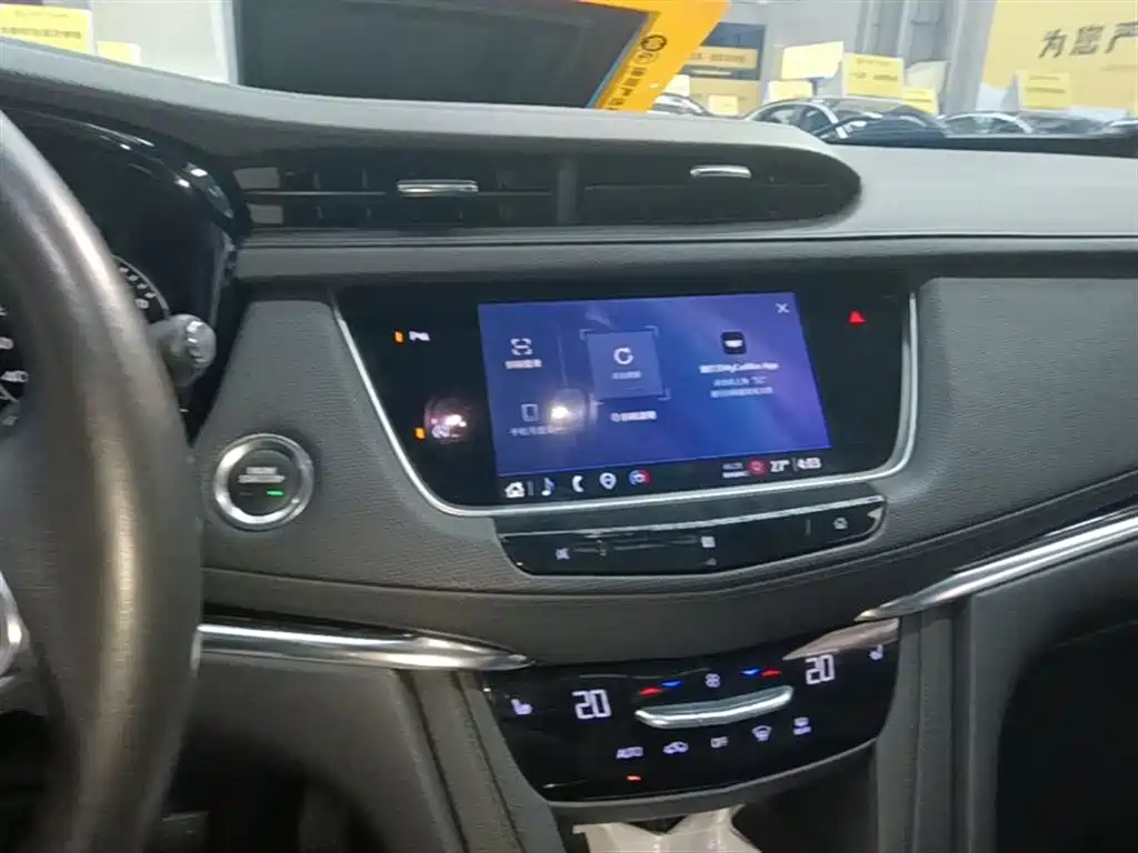 Cadillac XT5 2021 — фото 13