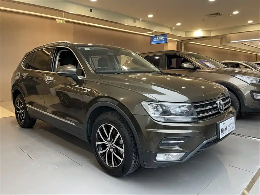 Volkswagen Tiguan L 2018 — фото 3