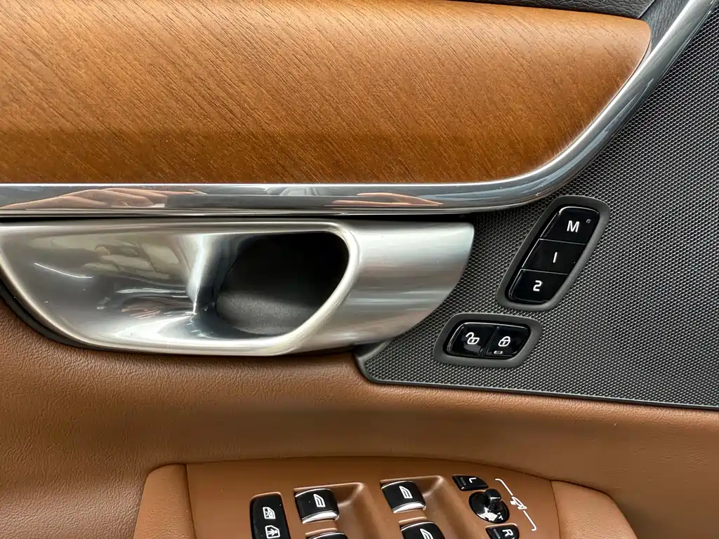 Volvo S90 2023 — фото 12