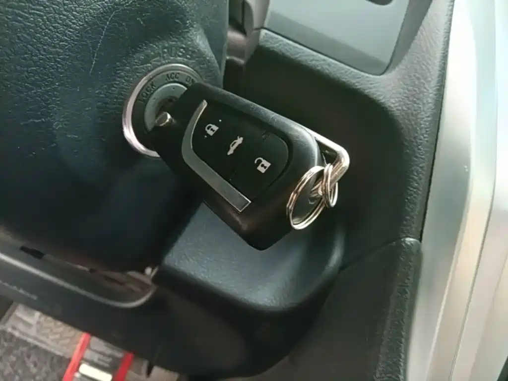Toyota Camry 2017 — фото 17