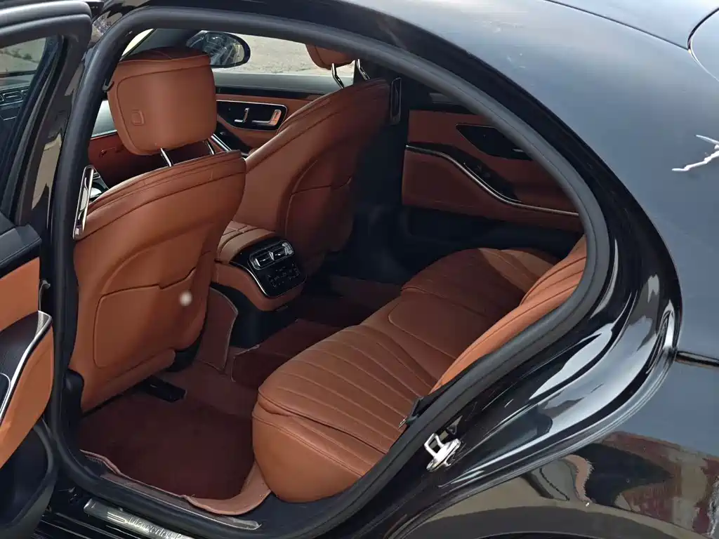 Mercedes-Benz S-Class 2023 — фото 6