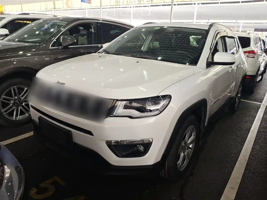 Jeep Compass 2018 — фото 2