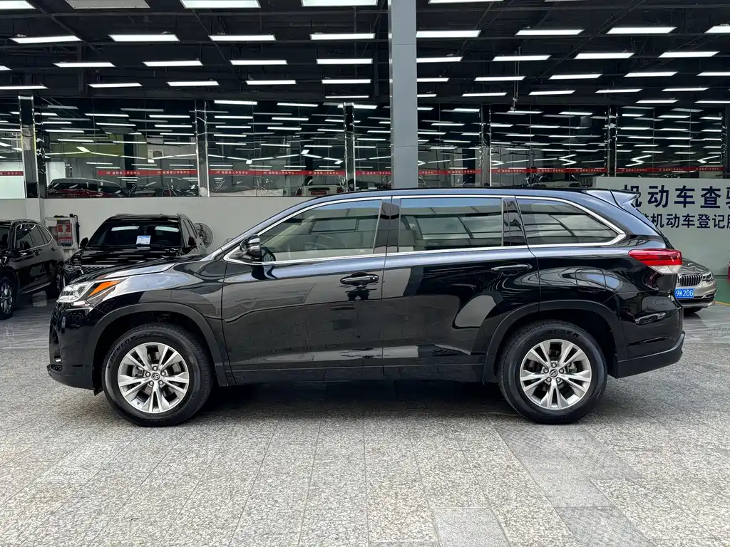 Toyota Highlander 2019 — фото 14
