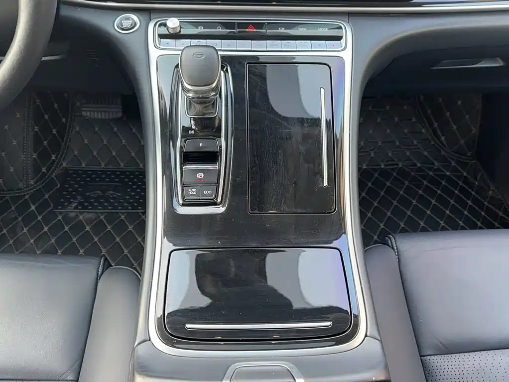 GAC Motor Trumpchi M8 2023 — фото 10