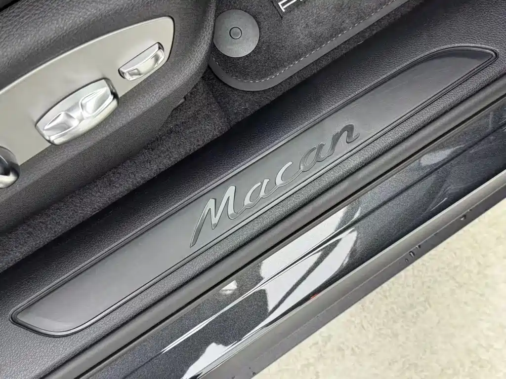 Porsche Macan 2025 — фото 10