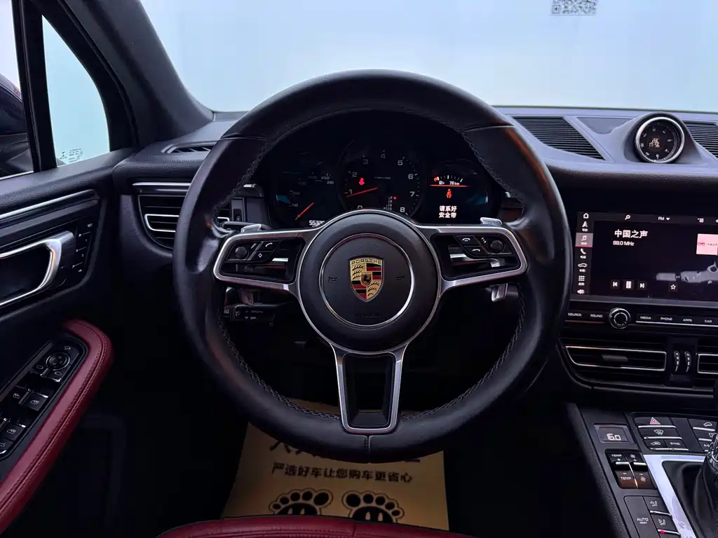 Porsche Macan 2021 — фото 10