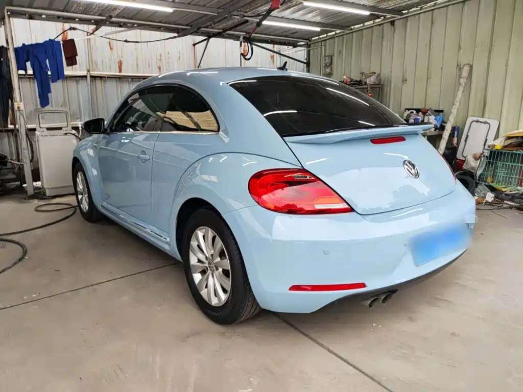 Volkswagen Beetle 2014