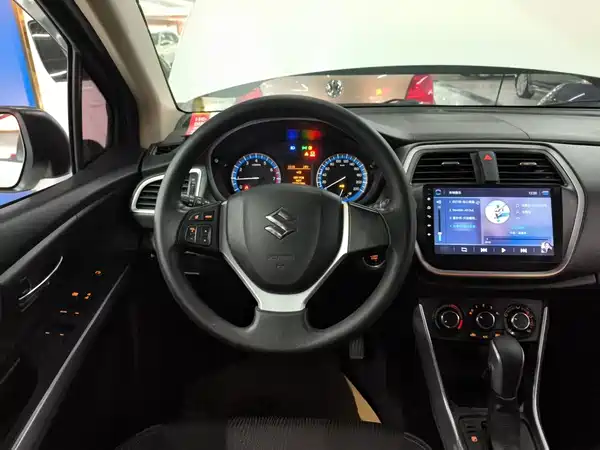 Suzuki S-Cross 2014