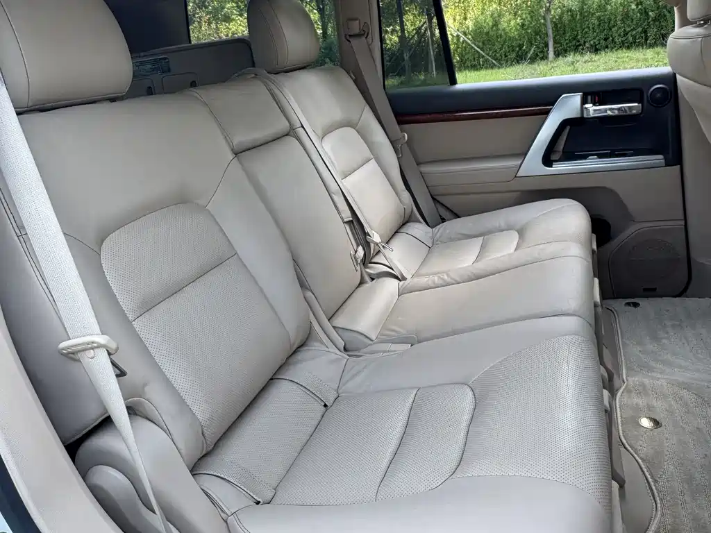 Toyota Land Cruiser 2015 — фото 27