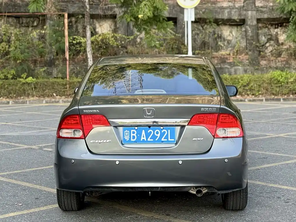 Honda Civic 2010 — фото 23