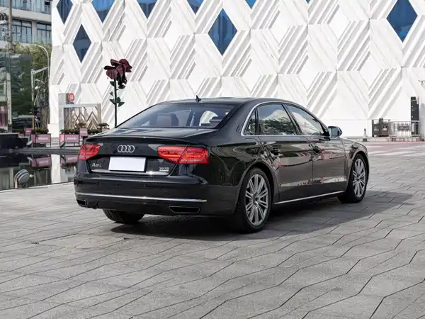 Audi A8 2013