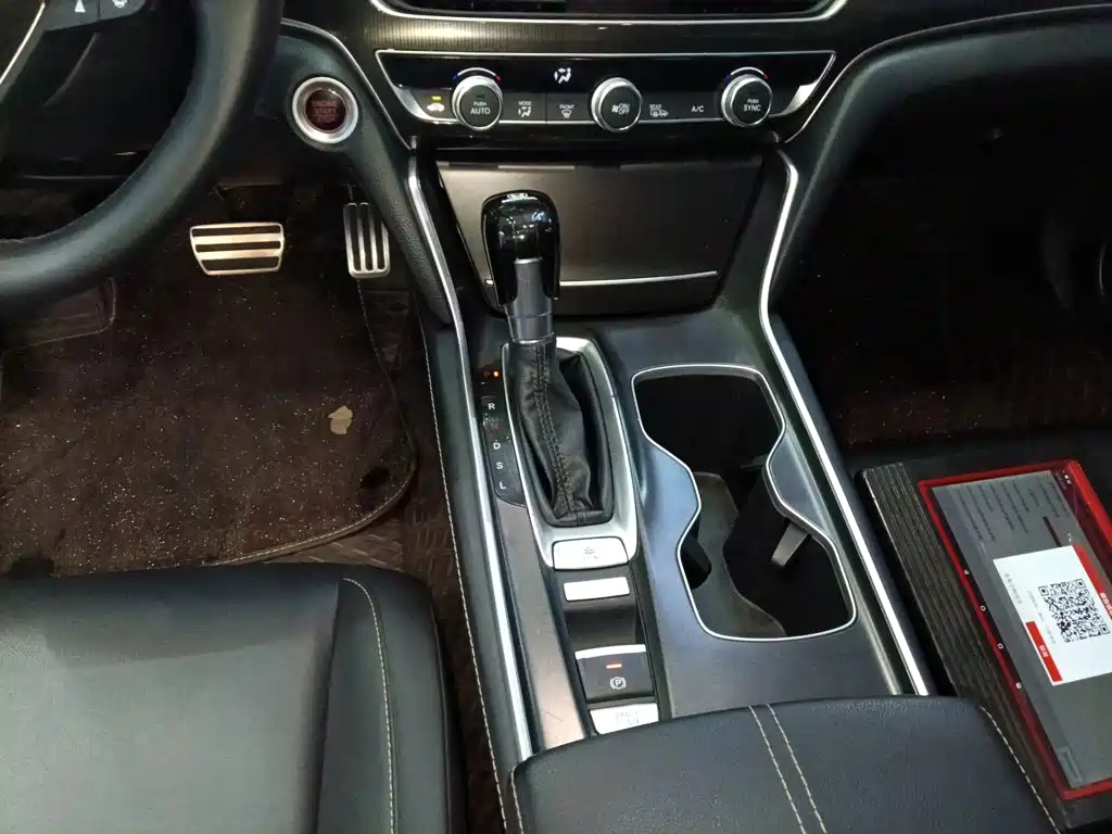 Honda Accord 2022 — фото 14