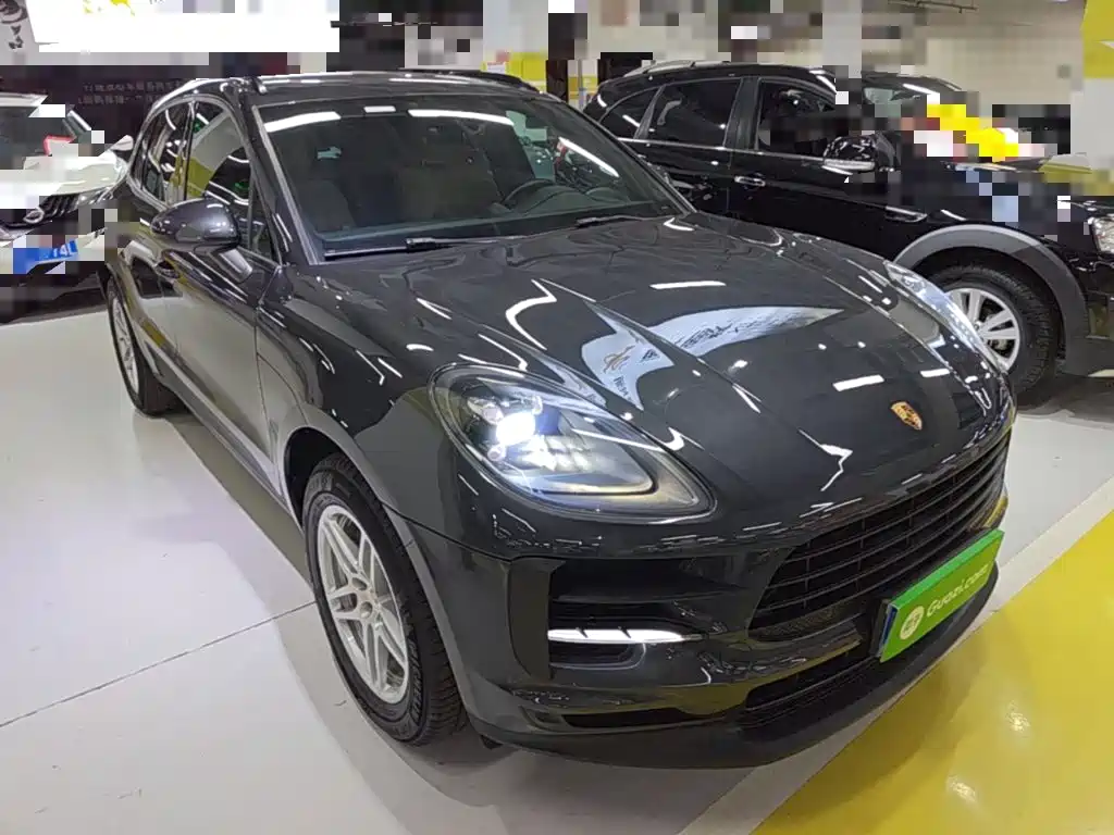 Porsche Macan 2019 — фото 22