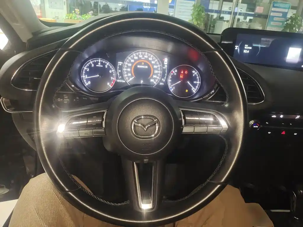 Mazda 3 Axela 2022