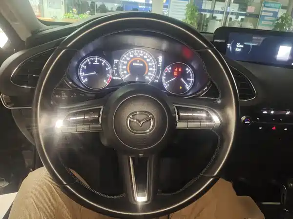 Mazda 3 Axela 2022