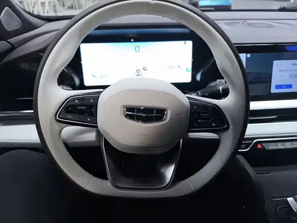 Geely Xingyue L 2025