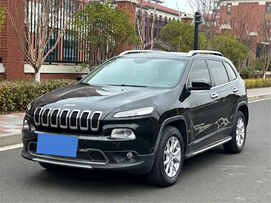 Jeep Cherokee 2016 — фото 1