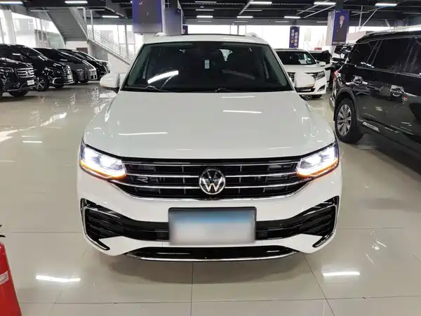 Volkswagen Tiguan L 2022