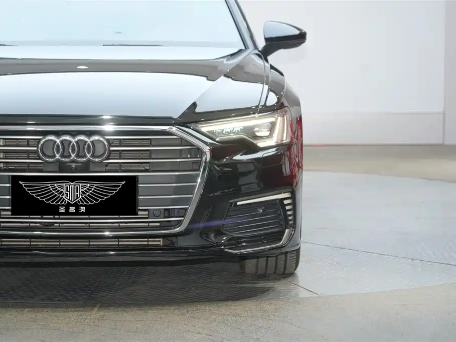 Audi A6L New Energy 2021 — фото 4