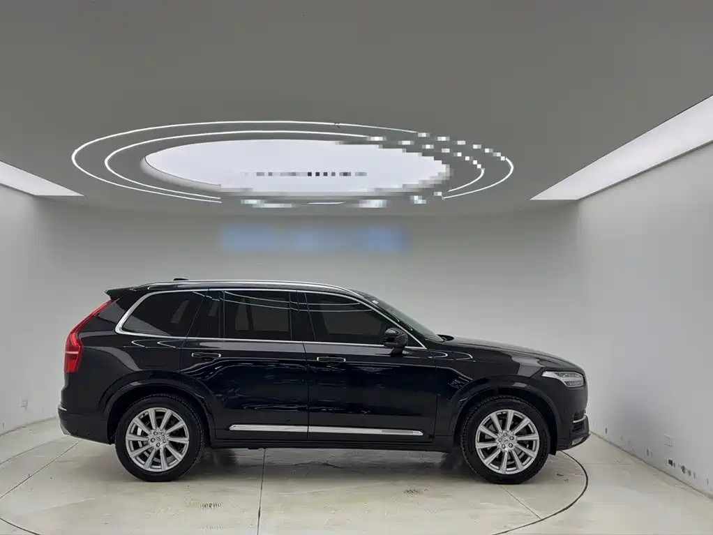 Volvo XC90 2019 — фото 24