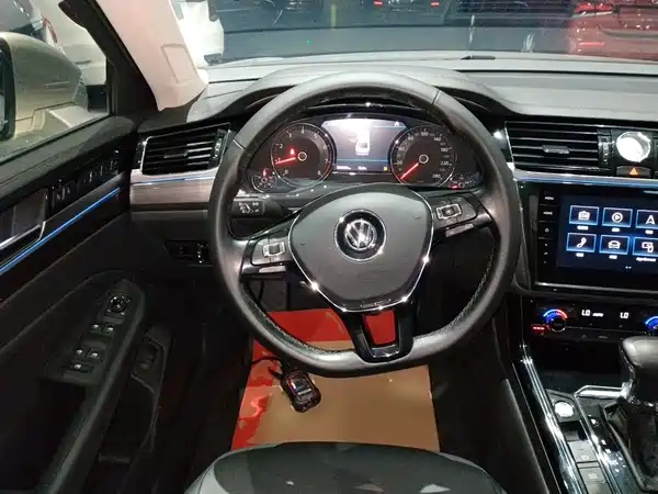 Volkswagen Phideon 2019