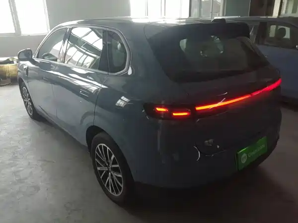 Leapmotor B10 2025