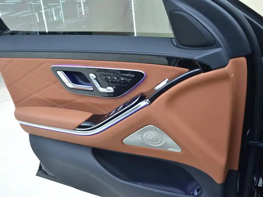 Mercedes-Benz S-Class 2025 — фото 6