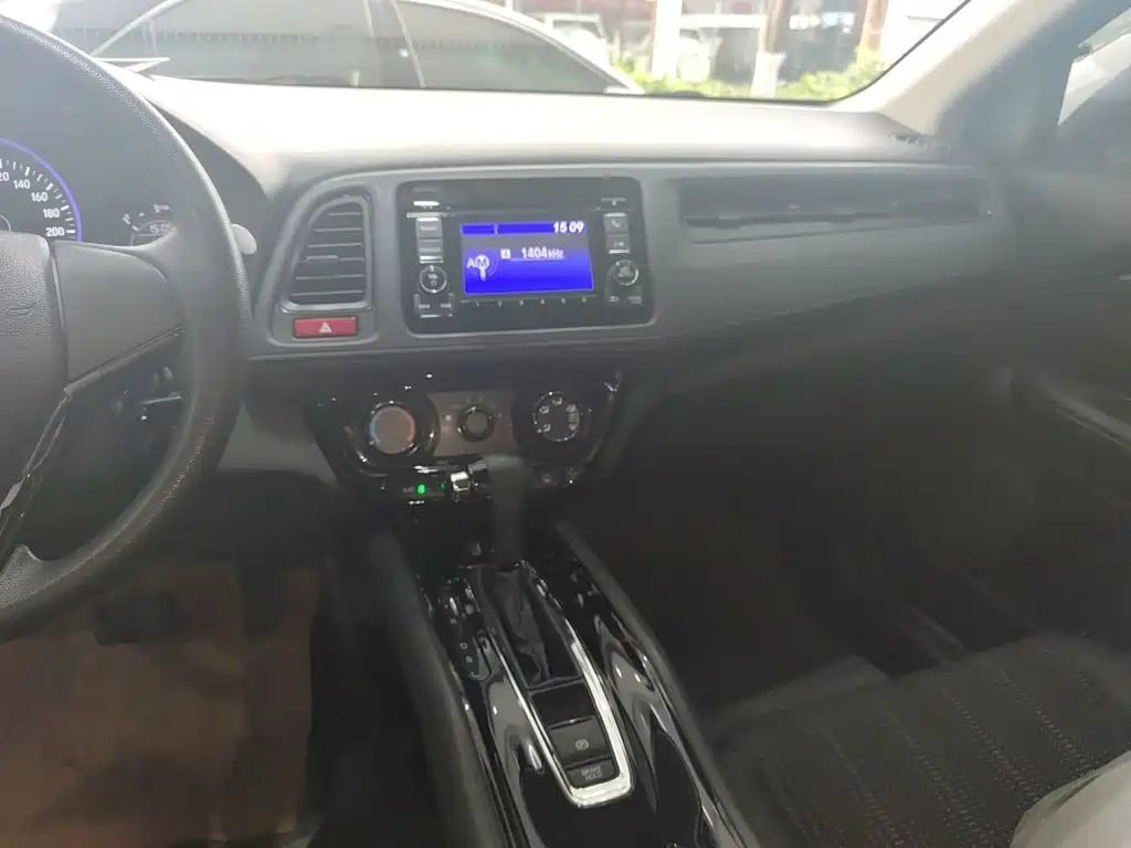 Honda Vezel 2015 — фото 13