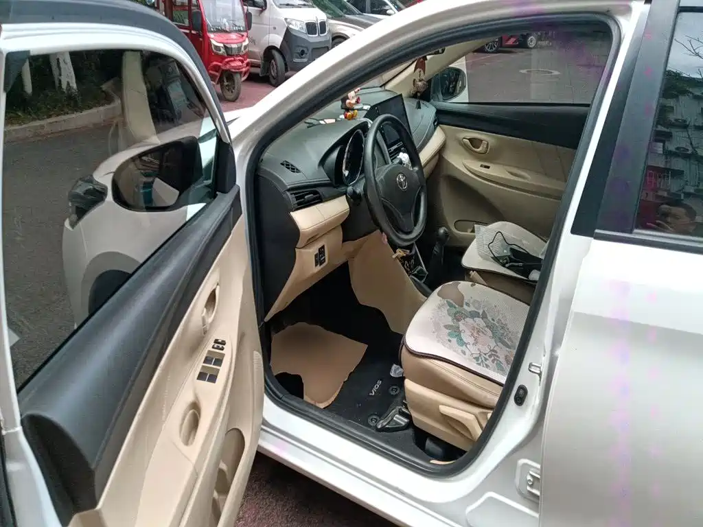 Toyota Vios 2016 — фото 13