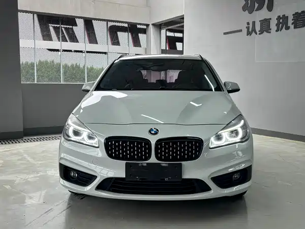 BMW 2 Series Station Wagon 2016