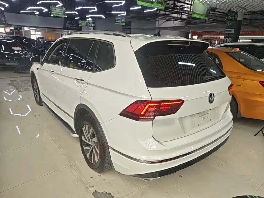 Volkswagen Tiguan L PHEV 2020 — фото 5