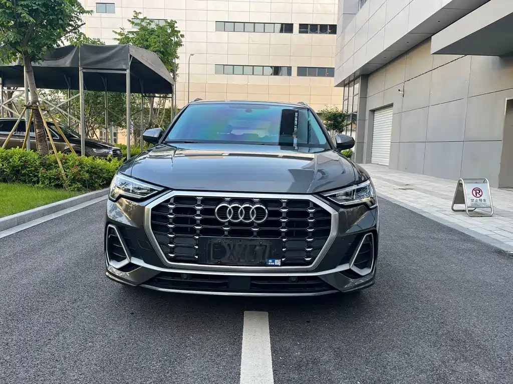 Audi Q3 2022 — фото 3