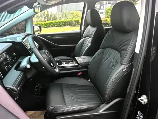 GAC Trumpchi M8 2025